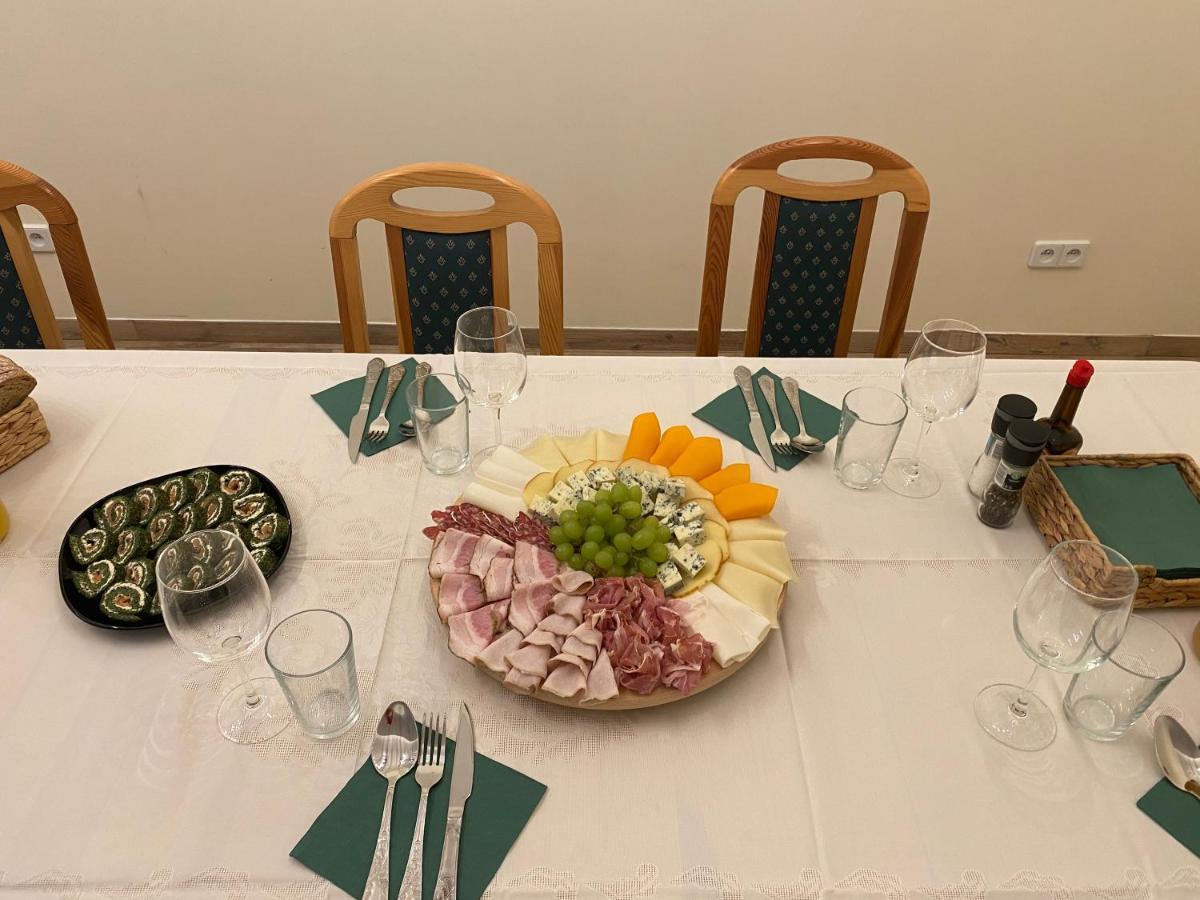 SekocinLesna Polana住宿加早餐旅馆 外观 照片