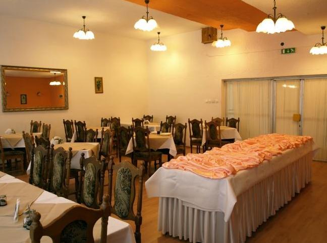 SekocinLesna Polana住宿加早餐旅馆 外观 照片